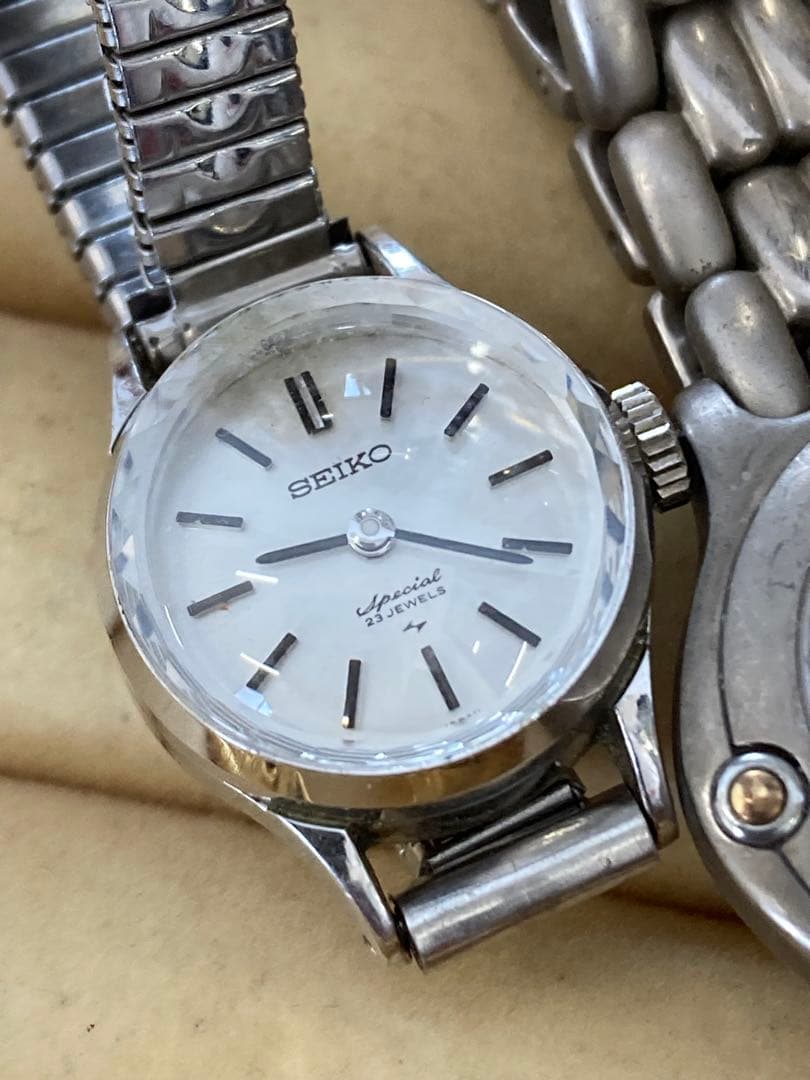 遺品整理 ネックレス 指輪 金杯 パール ブローチ 腕時計 SEIKO