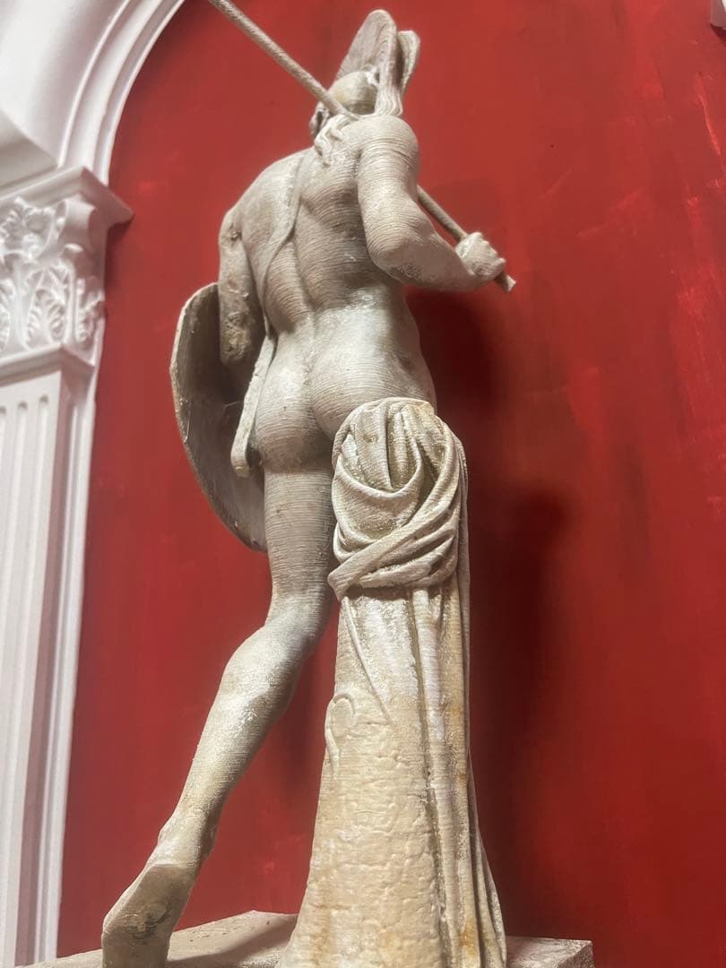 ホメロスの時代のギリシャの戦士アレスの像としても知られています。 高さ60cm