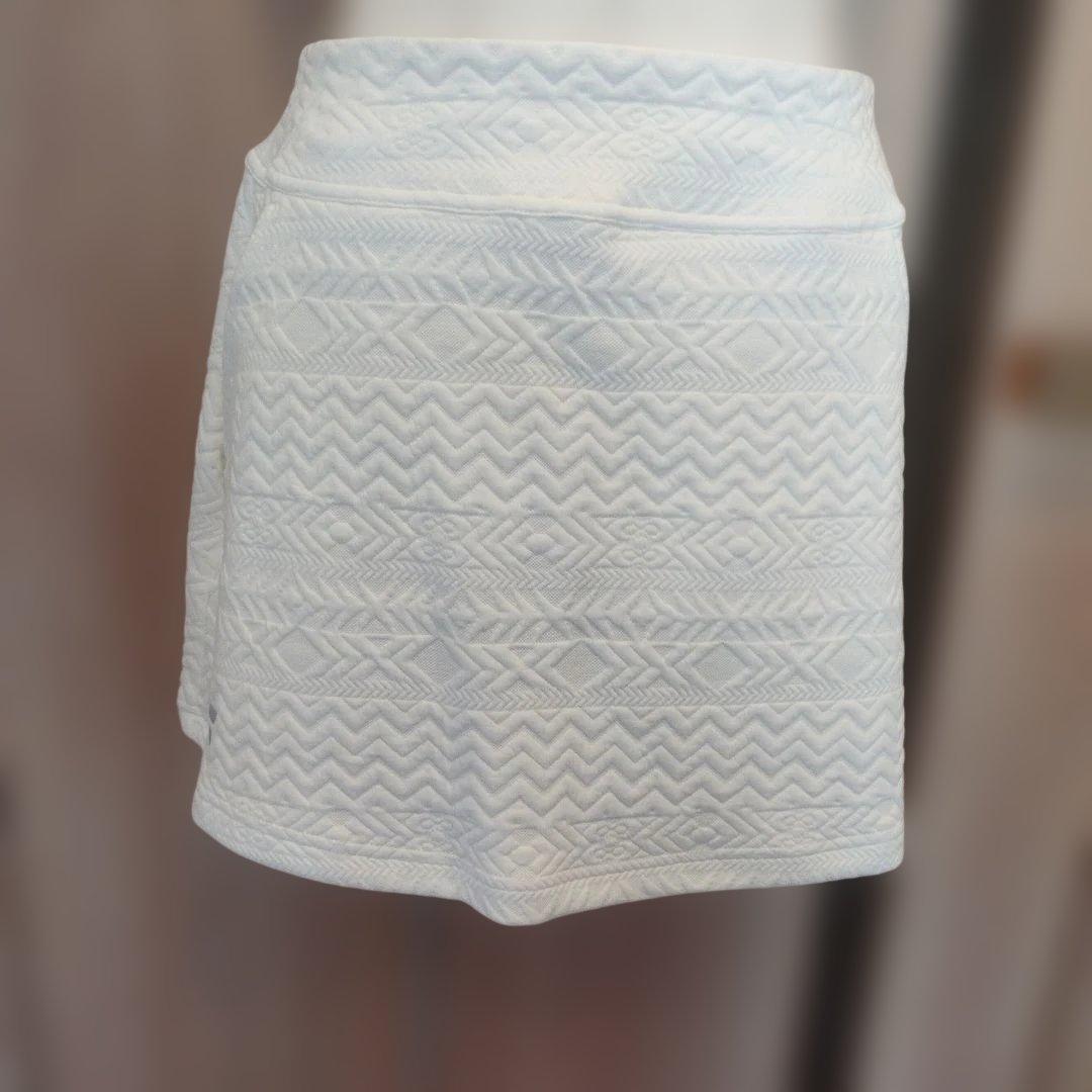 み*ん様 バボラ(Babolat)キルト風スウェットパーカーとスコー