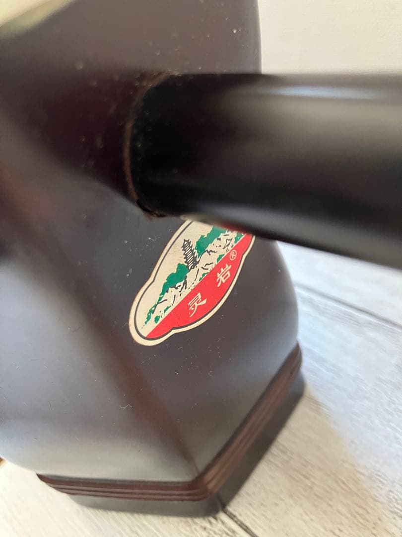 中国の伝統的な擦弦楽器、二胡（にこ）