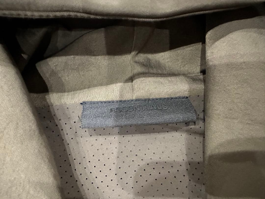 【新品】 FOG ESSENTIALSナイロンフーデッド コーチ ジャケット