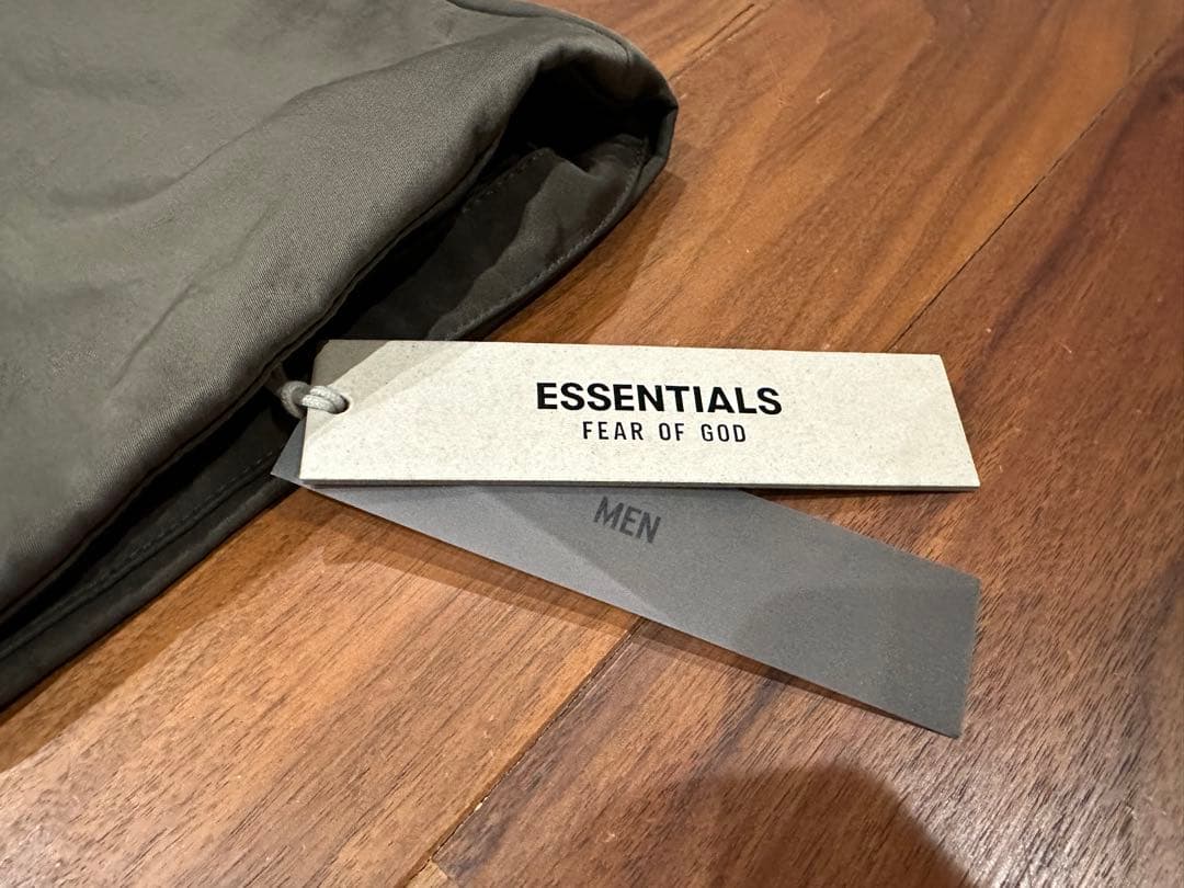【新品】 FOG ESSENTIALSナイロンフーデッド コーチ ジャケット