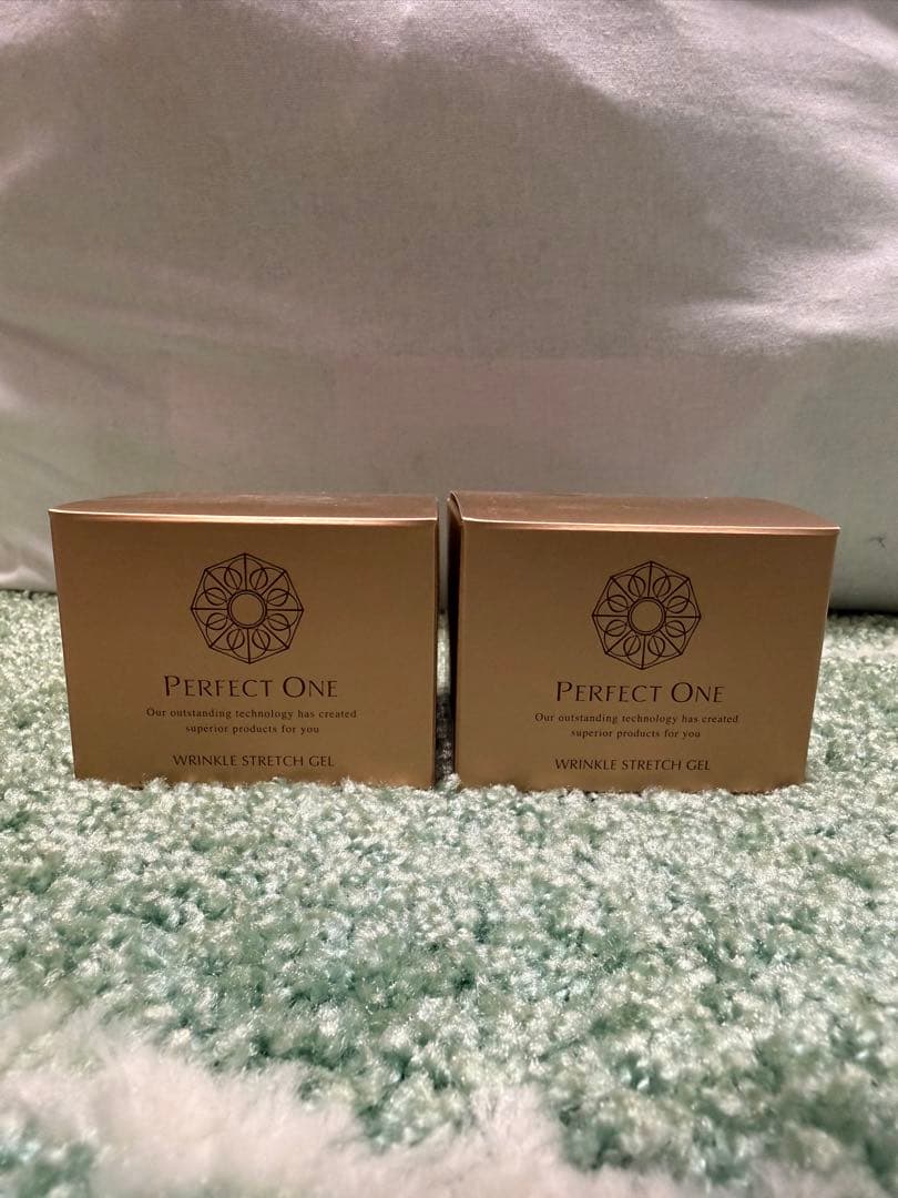 まいこ様 未使用パーフェクトワン薬用リンクルストレッチジェル 50gオールイン 薬用リンクルストレッチジェル / パーフェクトワン(オールインワン
