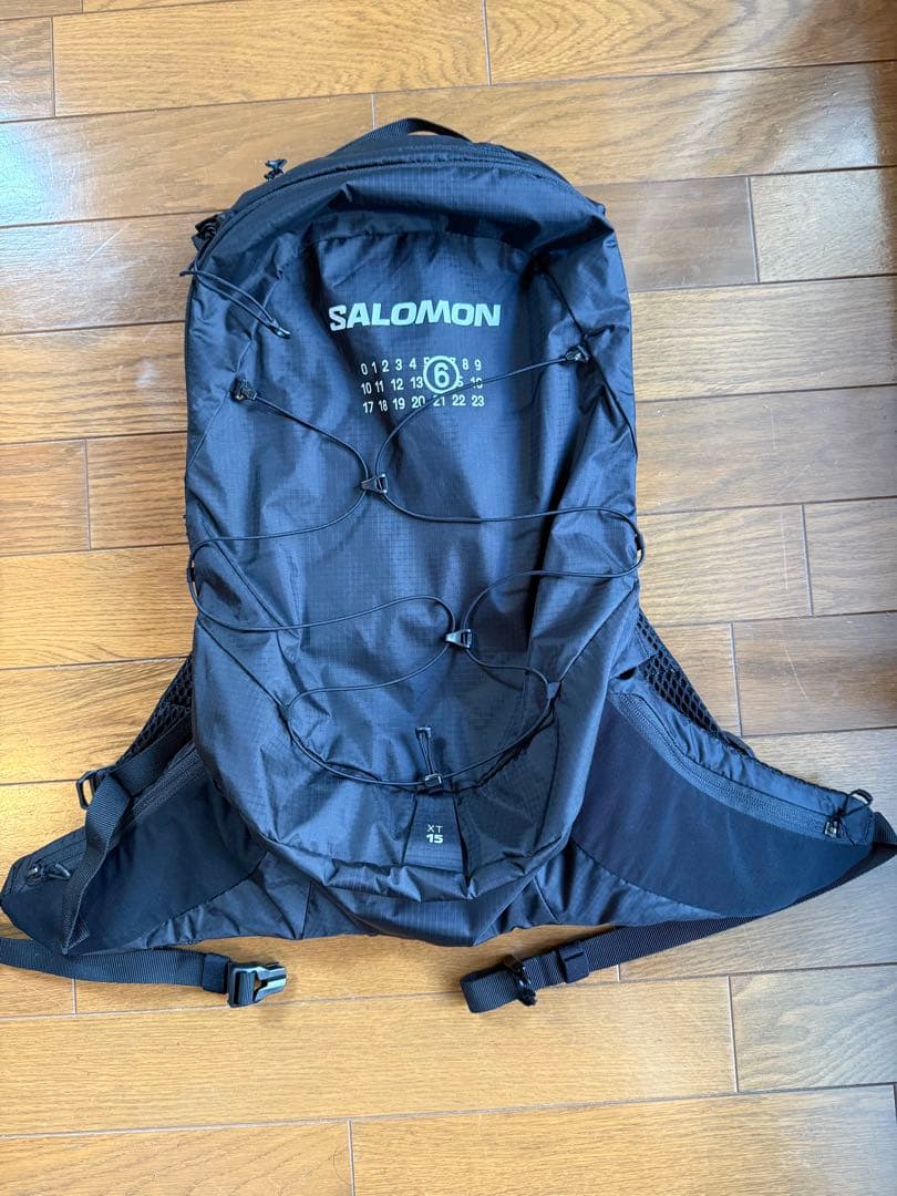 美品　MM6 x Salomon XT 15バックパック ブラック