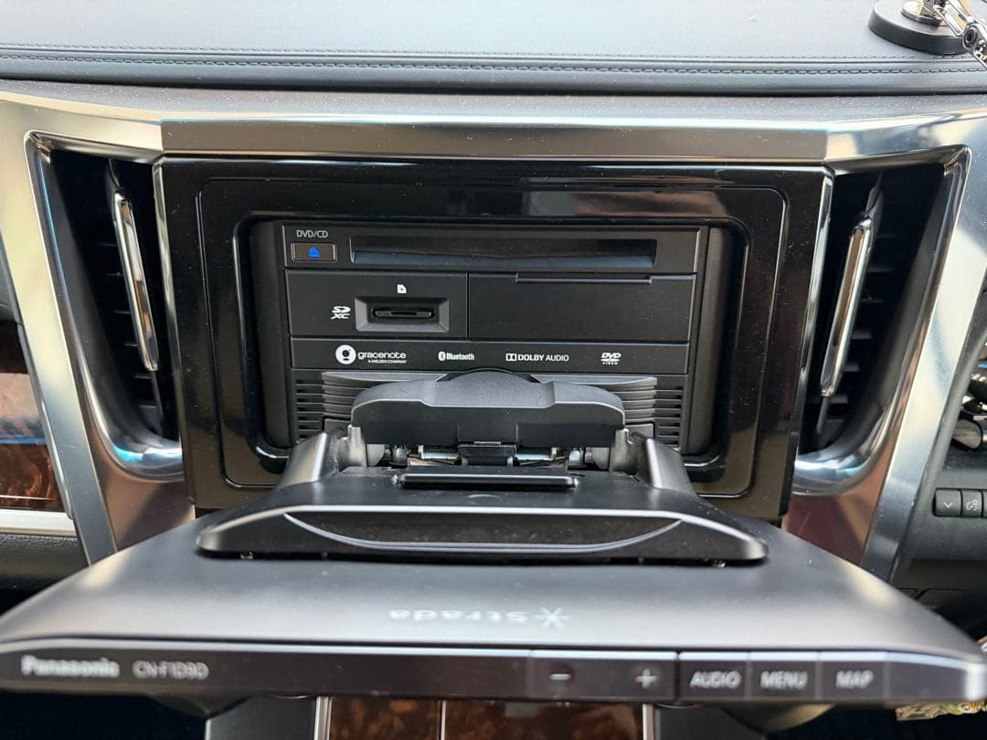 売り切り　Panasonic ストラーダ CN-F1D9D カーナビ