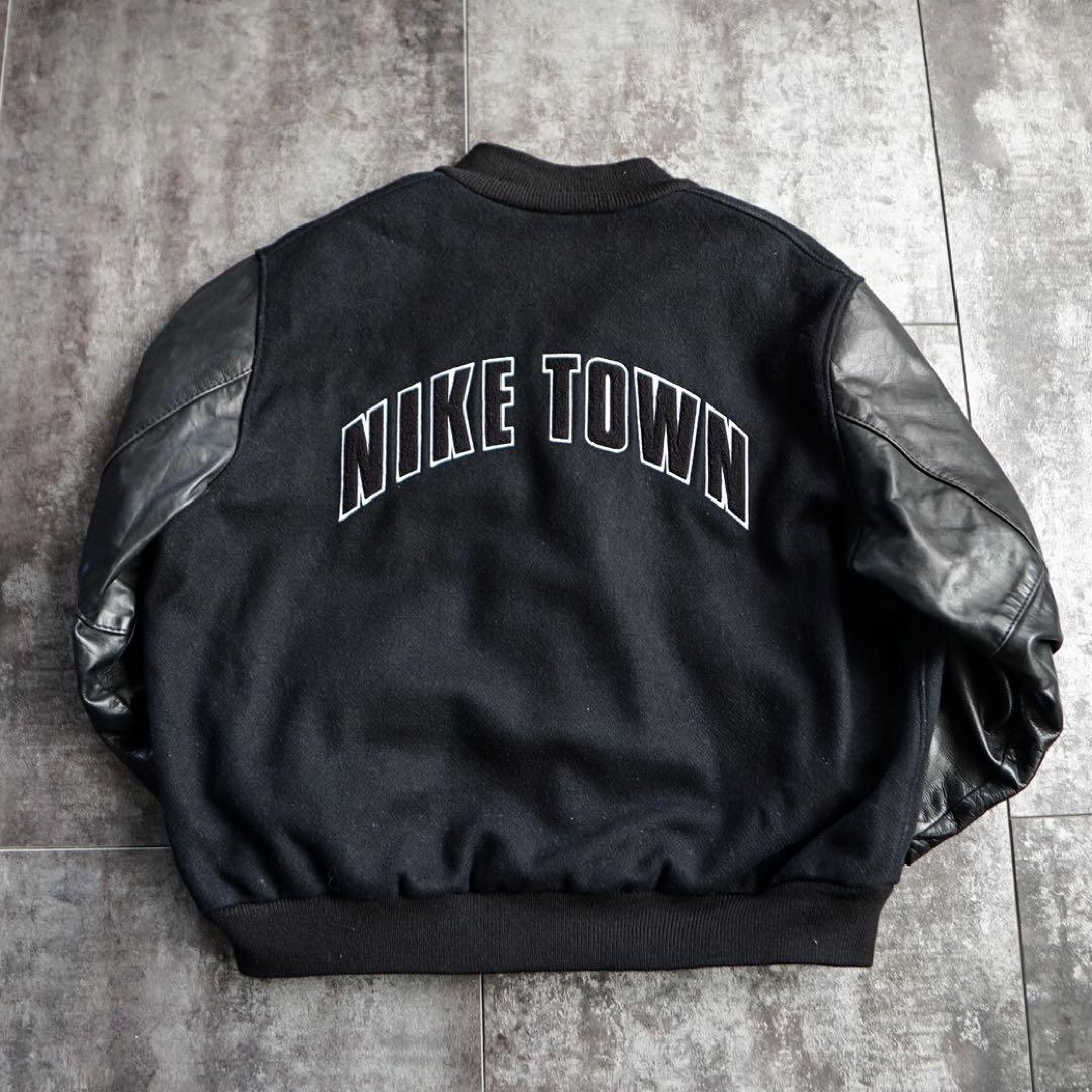超希少 NIKE 90s 袖レザー スタジャン NIKE TOWN ブラック - メルカリ