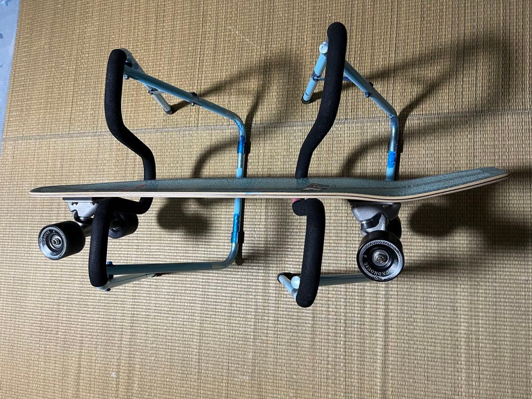 カーバーサーフスケートTYLER 777. 36.5. CX4