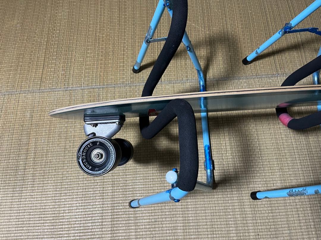 カーバーサーフスケートTYLER 777. 36.5. CX4