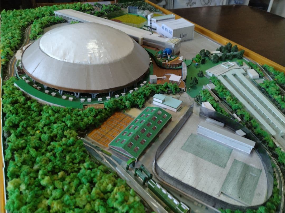 ジオラマ西武球場1/1000展示ケース付