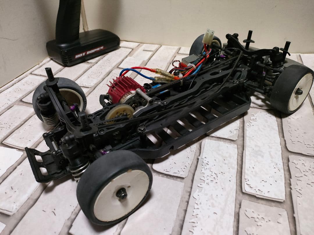 HOTBODIES　ベルトドライブ4WDシャーシ、ダッジボディAMユニットセット