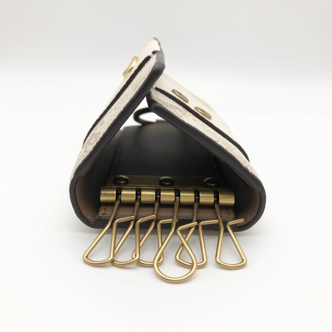 COACH 大人気！！ 6リング キーケース ホース キャリッジ チョーク 新品