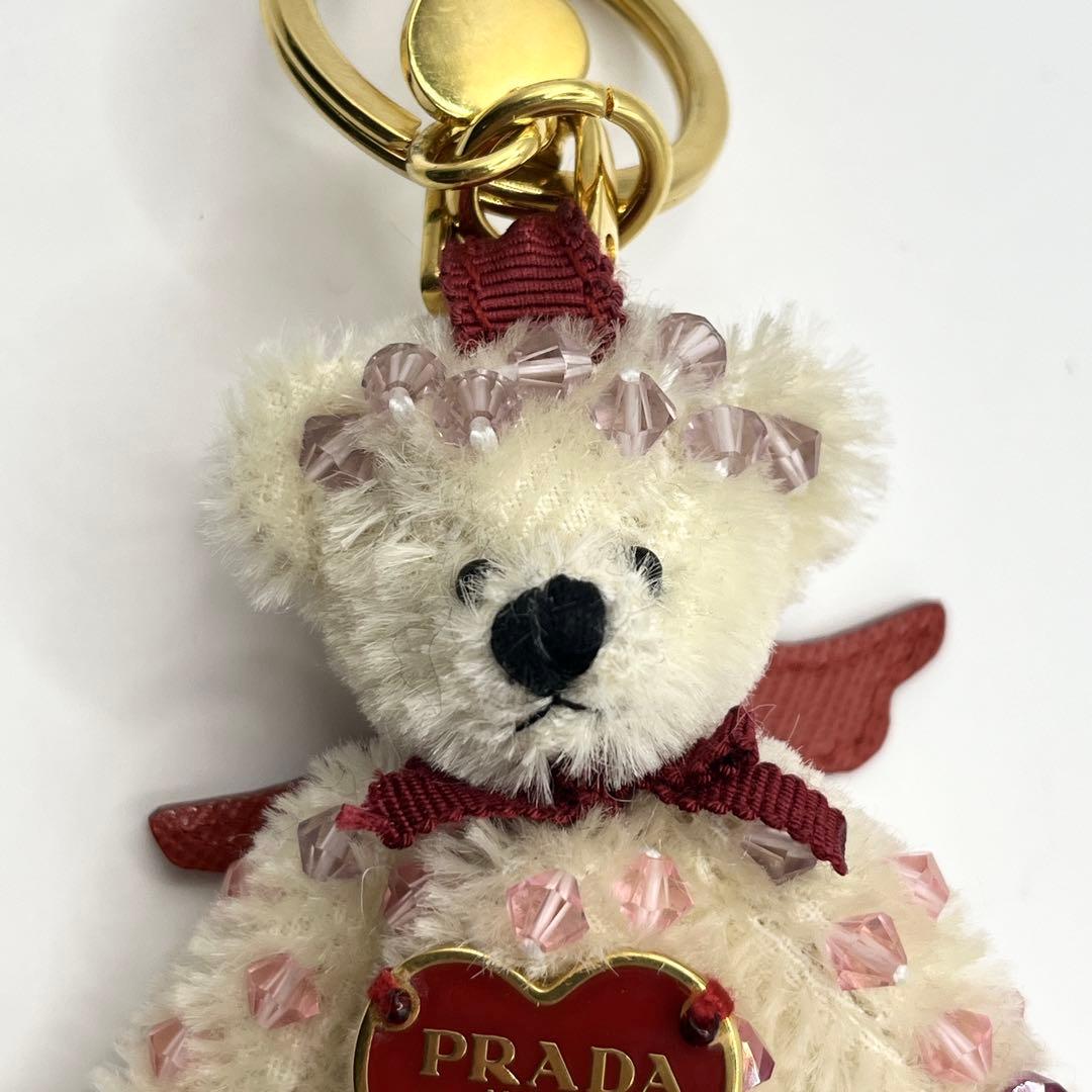 人気✨プラダ くま チャーム キーホルダー ハート プレート ビジュー