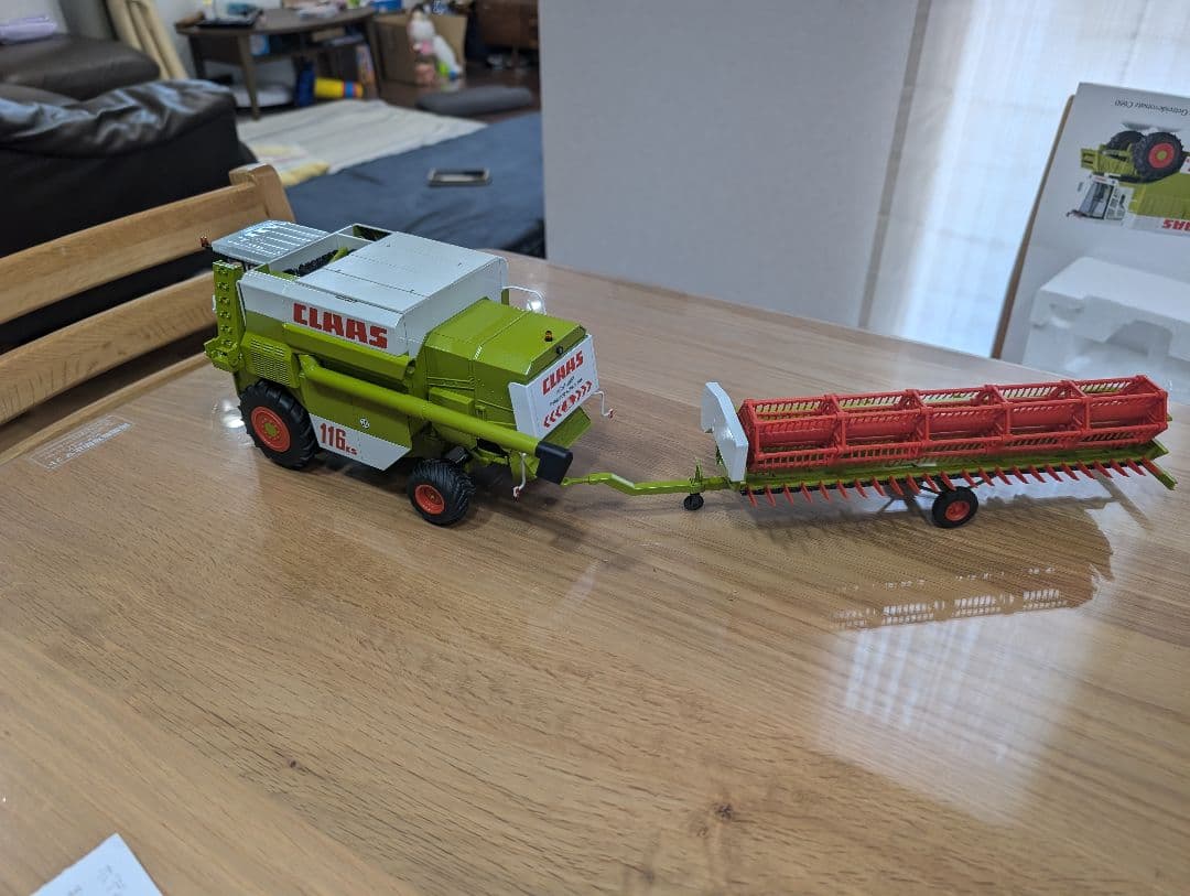 wiking1/32 claas COMMANOOR 箱痛み