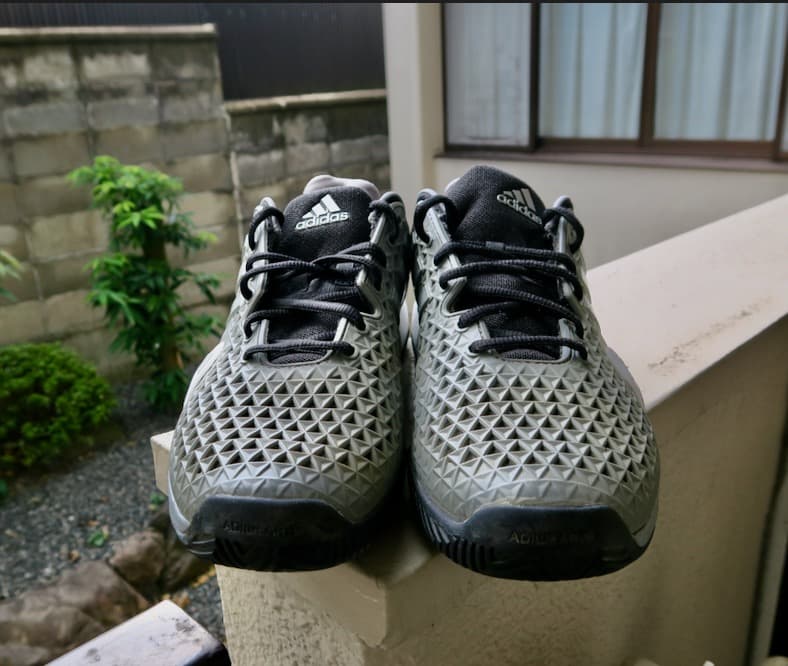 アディダス　バリケード８＋ サイズ27