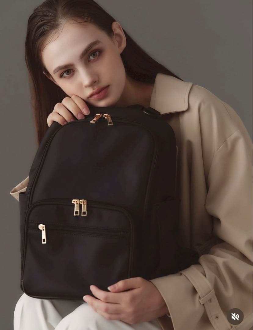 エミリアウィズElegant Backpack ブラック金具リュック　新作