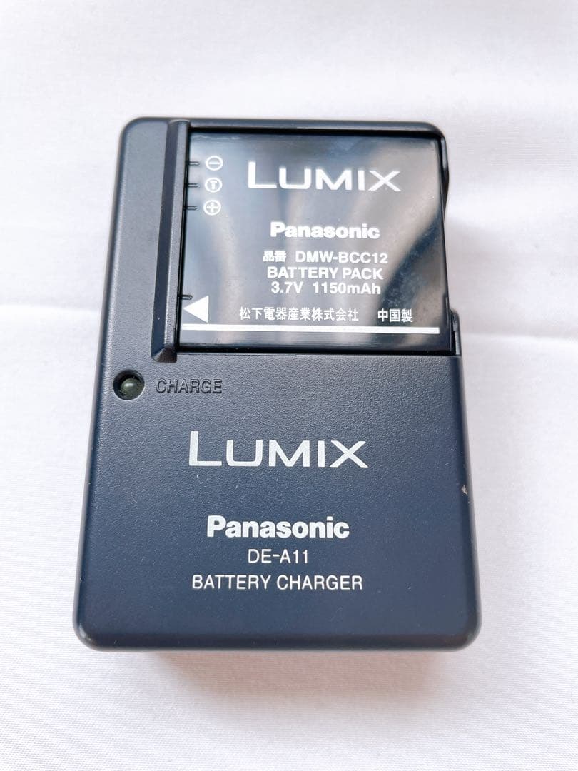 デジタルカメラ Panasonic LUMIX DMC-FX8 シルバー