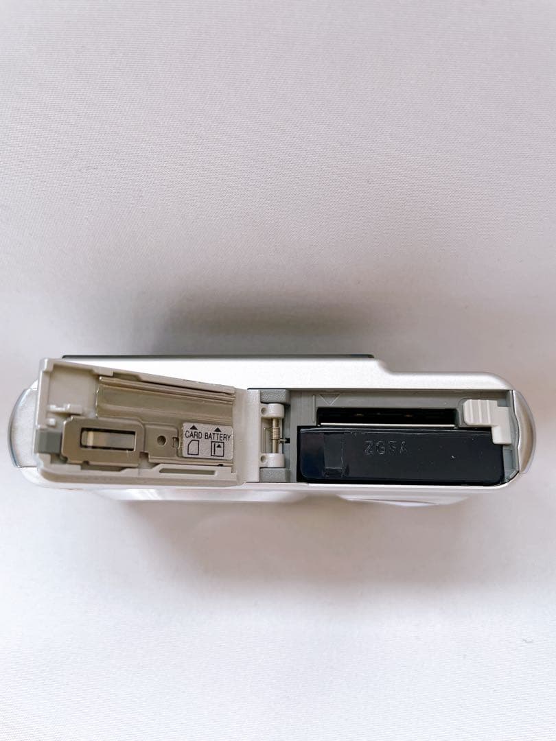 デジタルカメラ Panasonic LUMIX DMC-FX8 シルバー