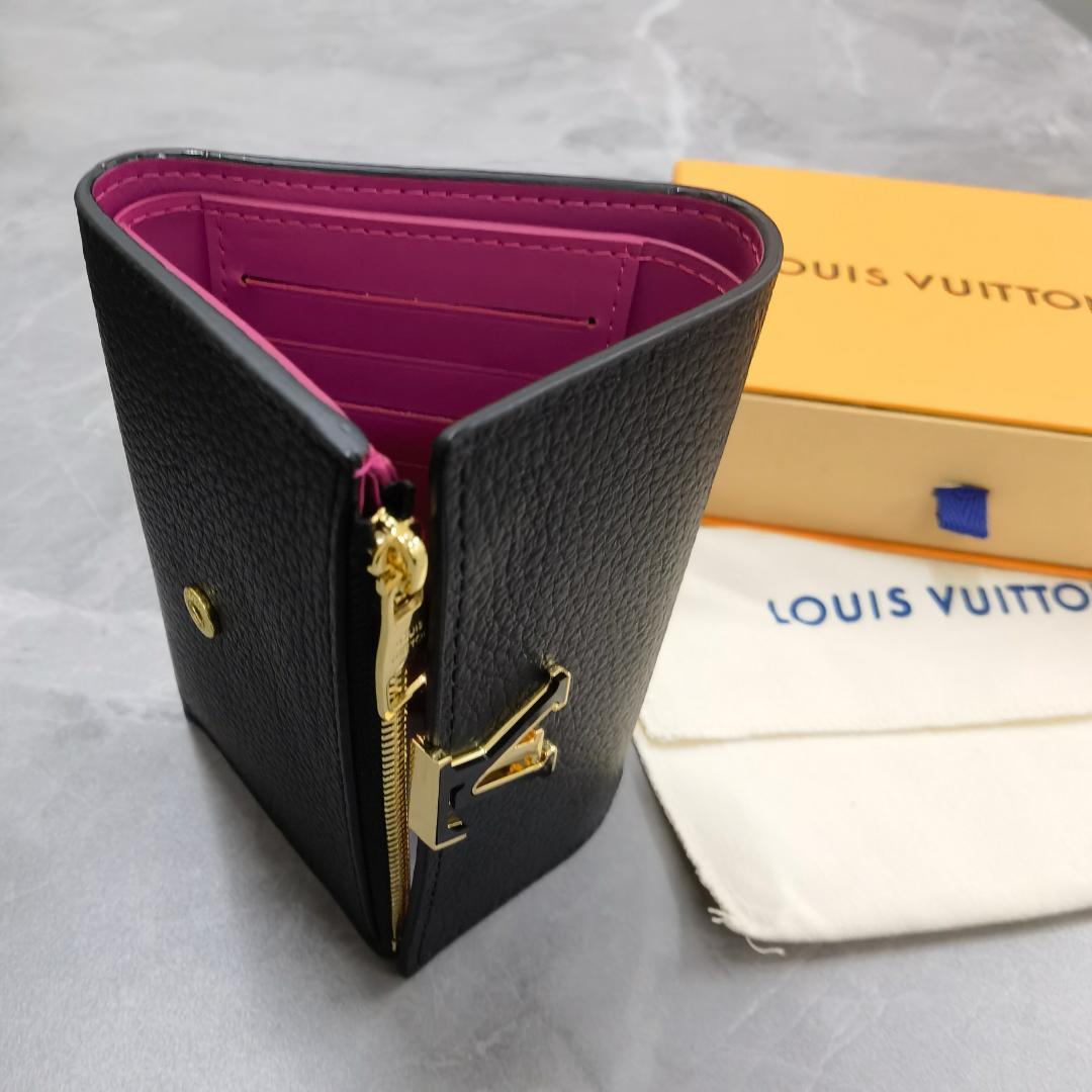 M62157 ポルトフォイユ・カプシーヌ コンパクト 折り財布