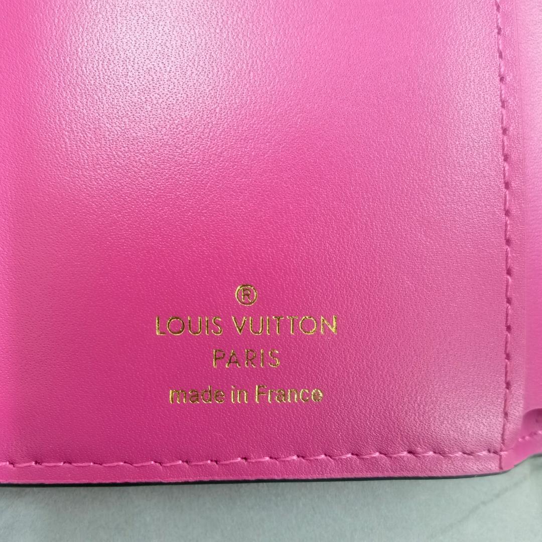 M62157 ポルトフォイユ・カプシーヌ コンパクト 折り財布