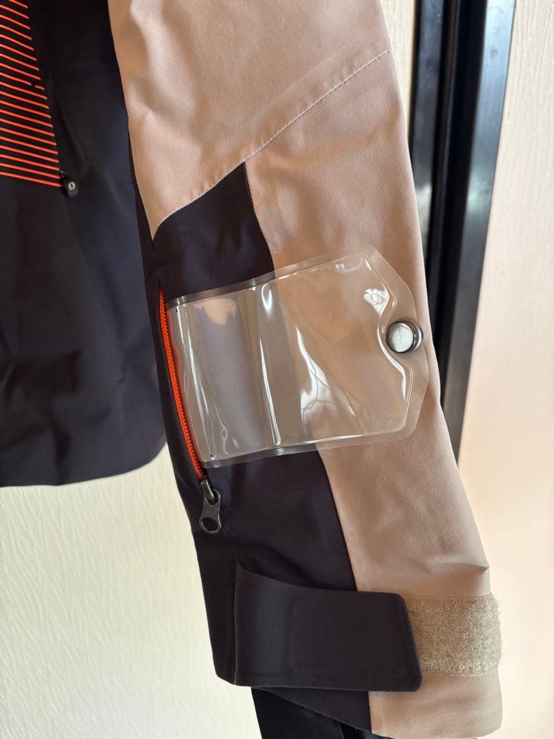 ONYONE デモチーム　スキーウエアー　上下セット　メンズＬサイズ