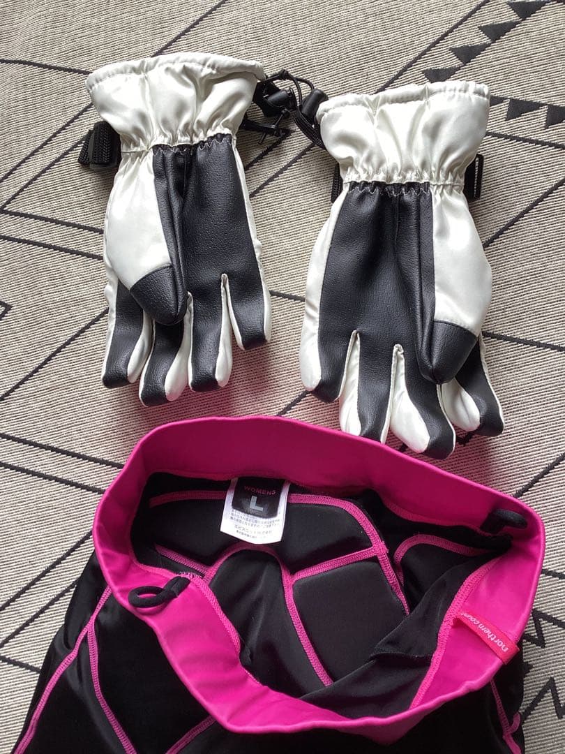 neo plusＸModern AmusementレディースＭ4点セット