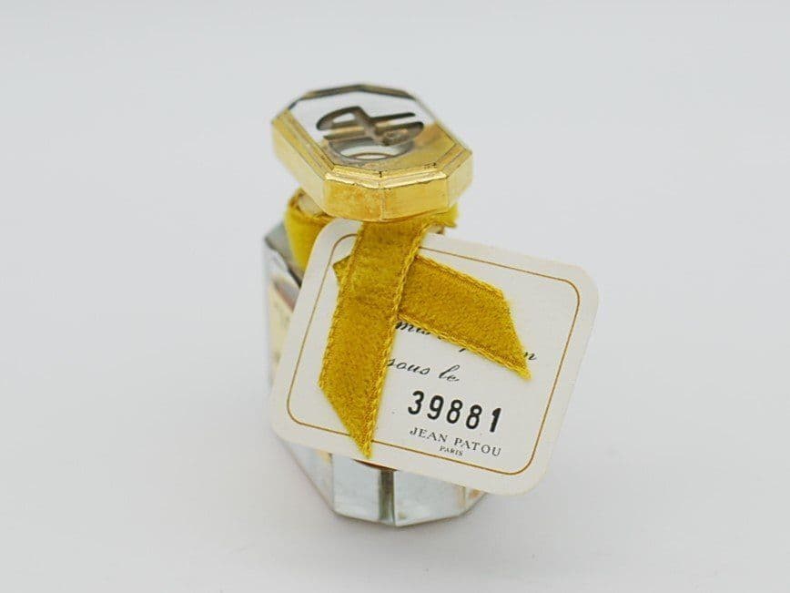 未使用品香水ジャンパトウ1000ミル パルファム 7.5ml 翡翠ボトル 7ml