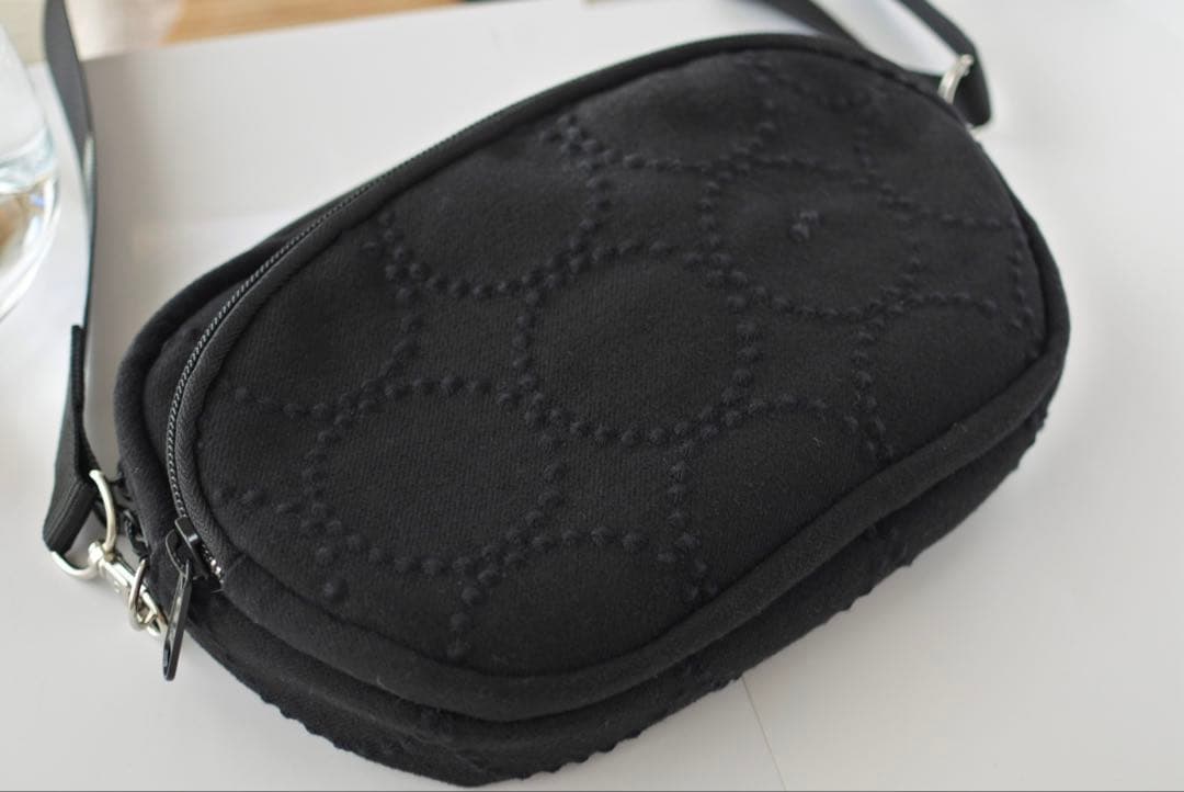 ミナペルホネン　dopタンバリンのカンガルーバッグ