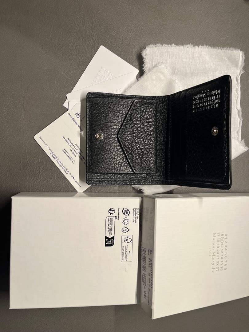 美品 マルジェラ バイフォールド ポッパーウォレット 4ステッチ 二つ折り財布