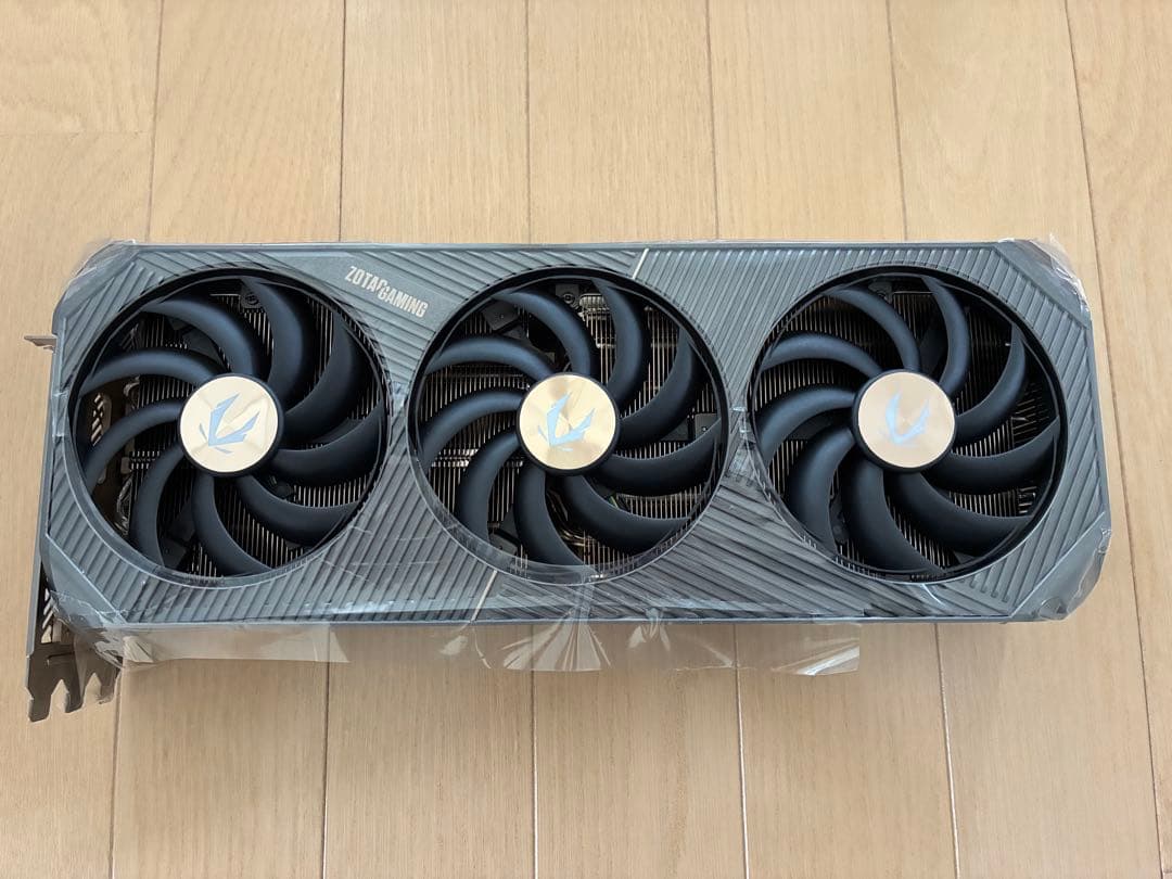 グラフィックボード グラボ 5090 ヒートシンク ファン など