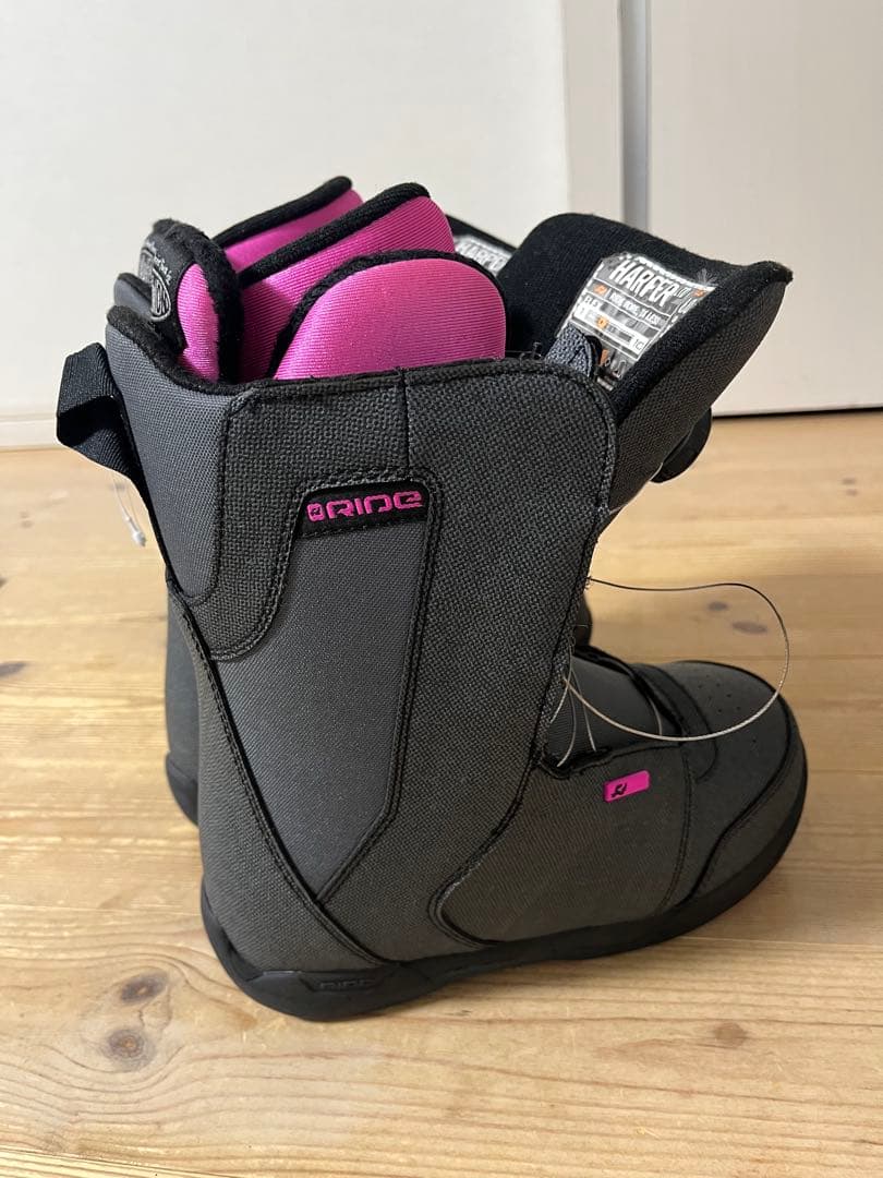 RIDE 女性用スノーボードブーツ グレー/ピンク