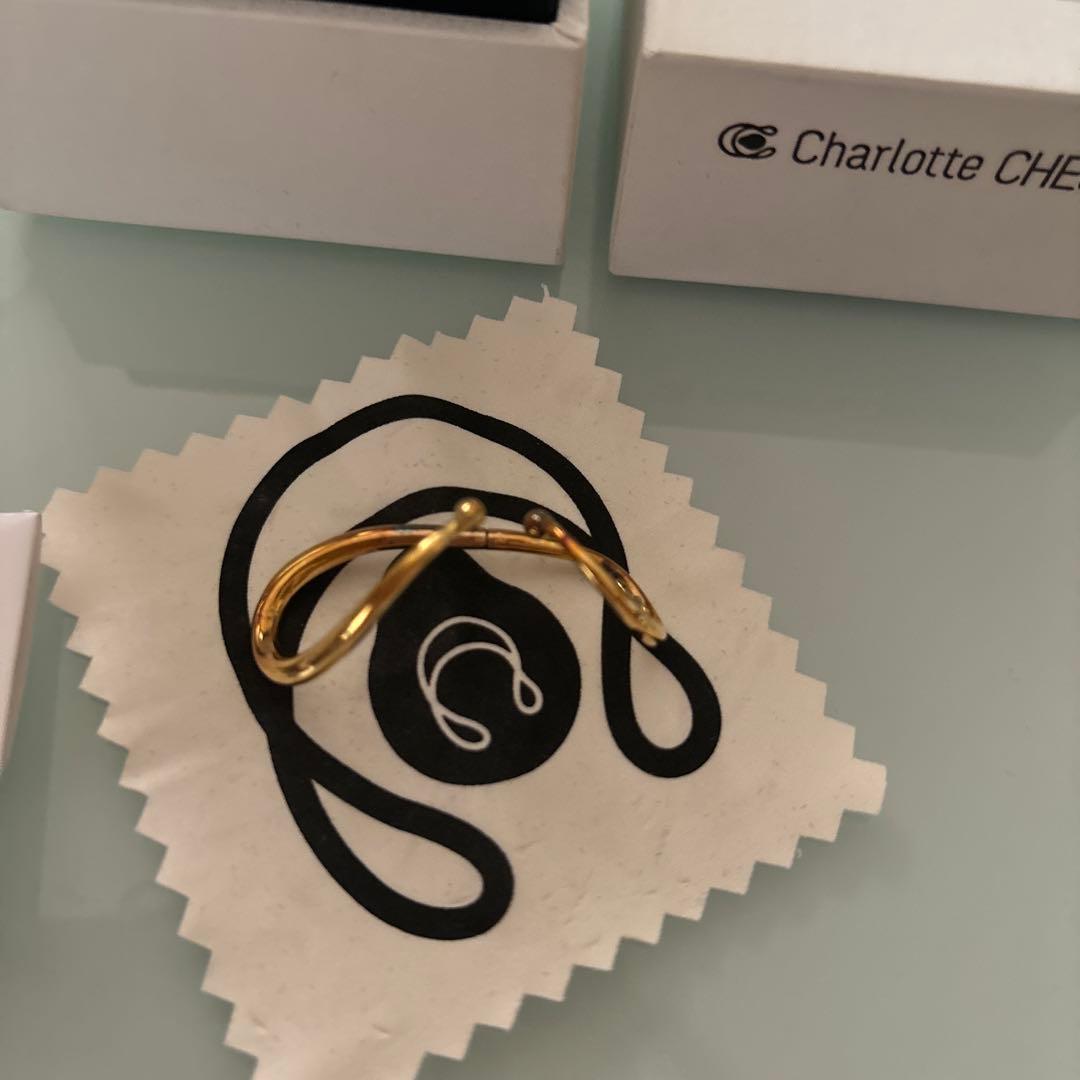 Charlotte CHESNAIS 金色片耳イヤークリップ