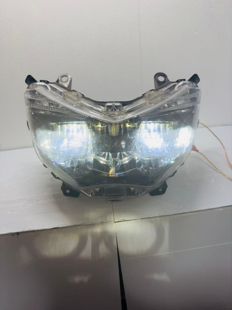 SE86J N-MAX125☆純正LEDヘッドライト☆ - メルカリ