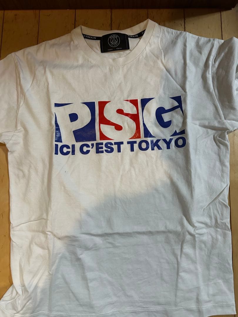 PSGユニフォーム5枚と PSG TokyoのTシャツ1枚セット(バラ売り可能)