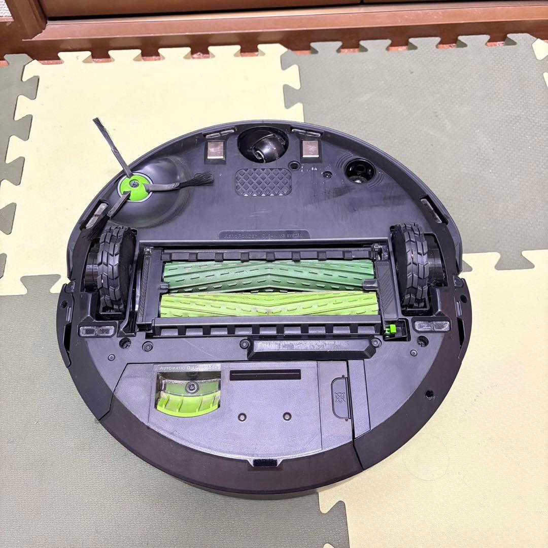 iRobot ルンバ j7+ コンボ　rooba ロボット掃除機クリーンベース