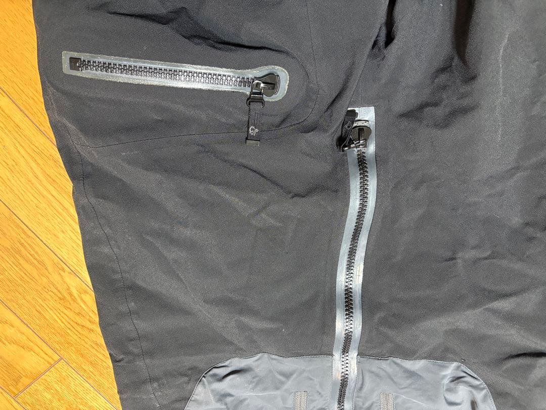 norrona trollveggen Sサイズ　ビブパンツ