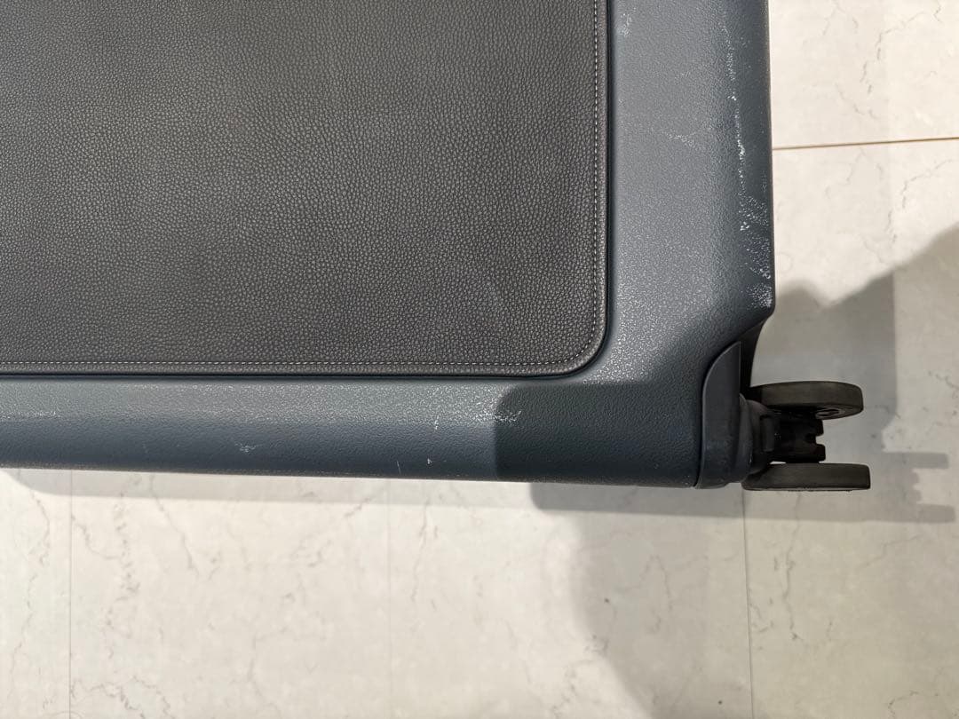 moln スーツケース　LARGE