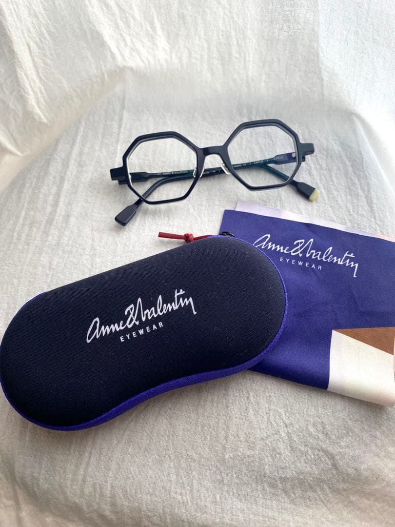 Anne et Valentin(アンバレンタイン) EMOJI ネイビー - メルカリ