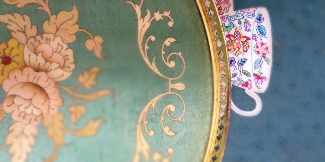 2点セット・イタリア製・象嵌トレー・グリーン花柄・アンティーク