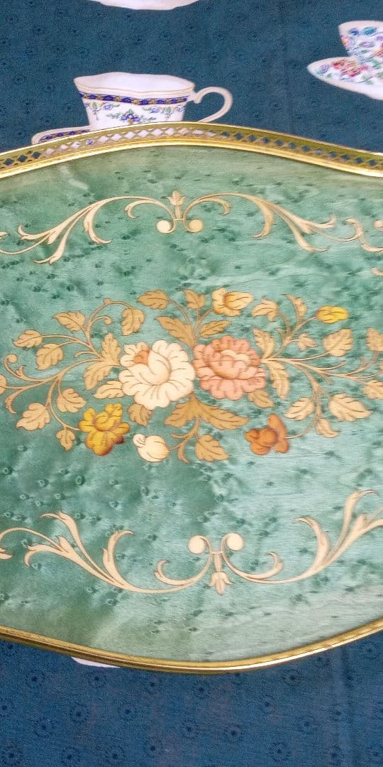 2点セット・イタリア製・象嵌トレー・グリーン花柄・アンティーク