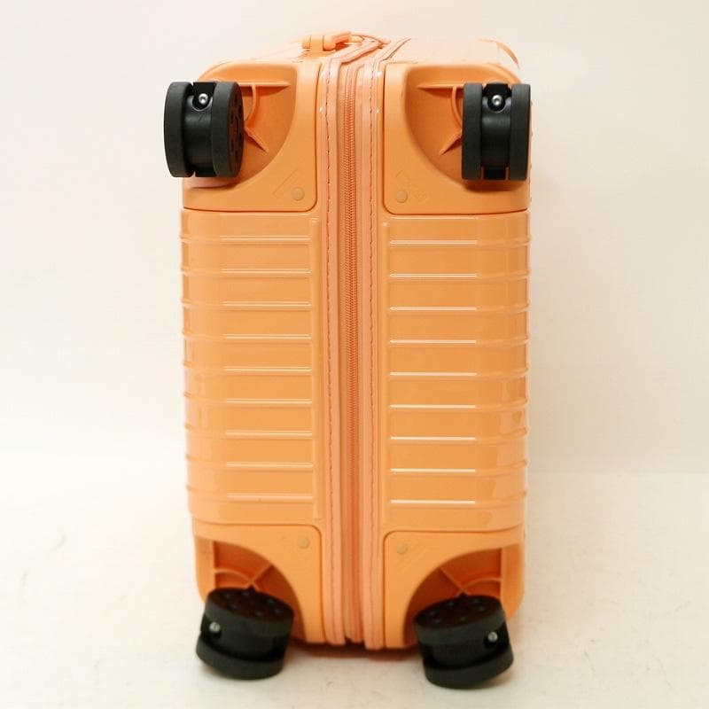 ★極美品 正規品★リモワ RIMOWA★エッセンシャル Check-In M★