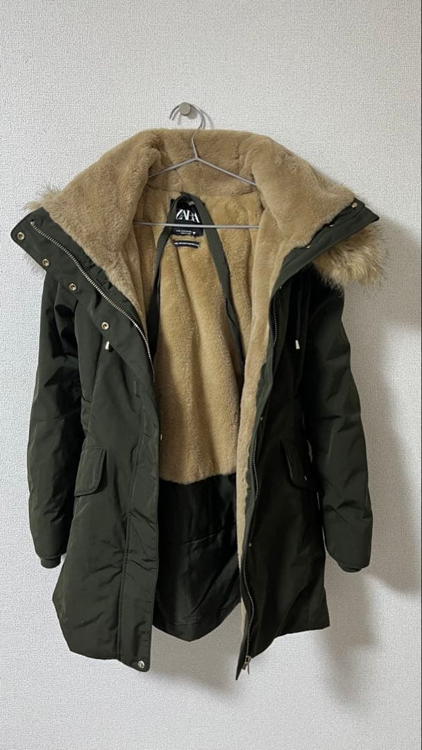 カーキ　ファー付きモッズコート　ZARA