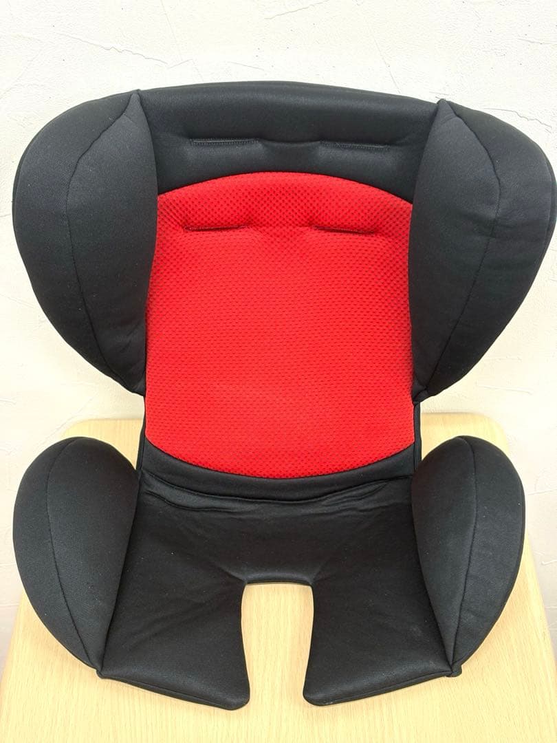 マムズキャリー レジェ チャイルドシート シートベルト固定 西松屋