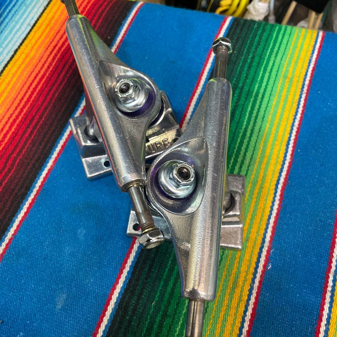 ベンチャートラック　5.0HI スタンダード