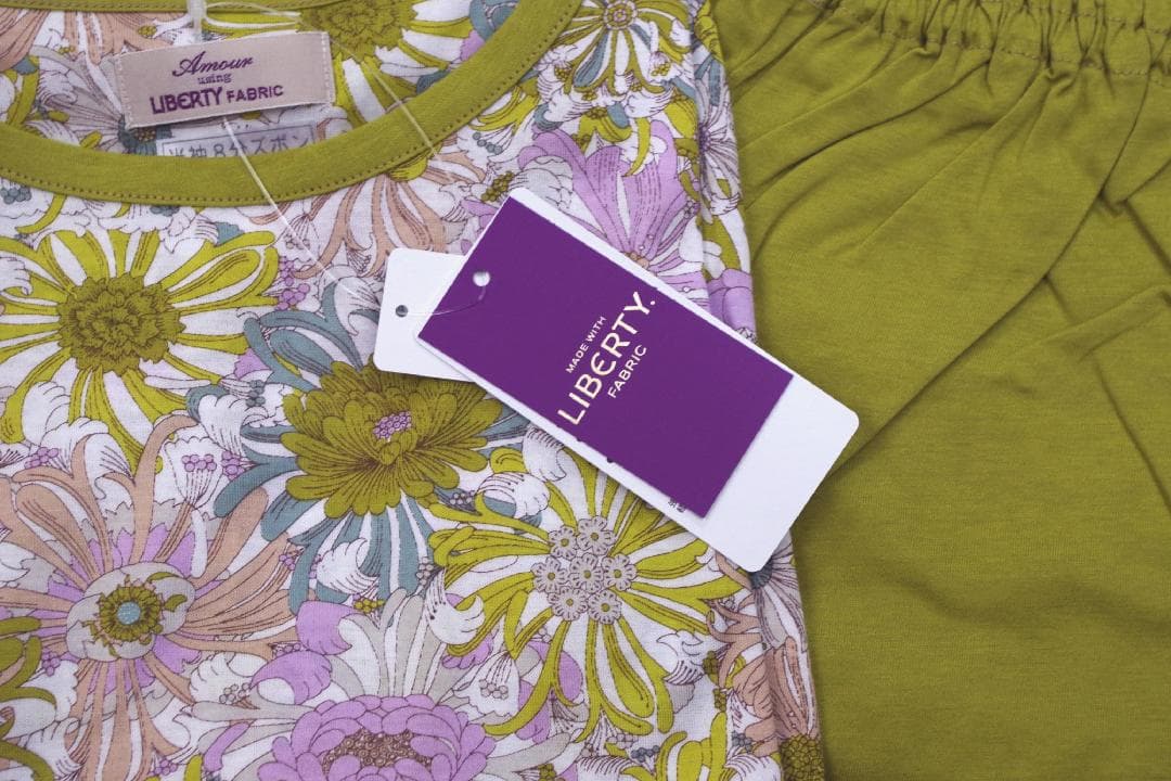 【新品タグ付き】リバティ LIBERTY fabric 春夏物パジャマ（M）
