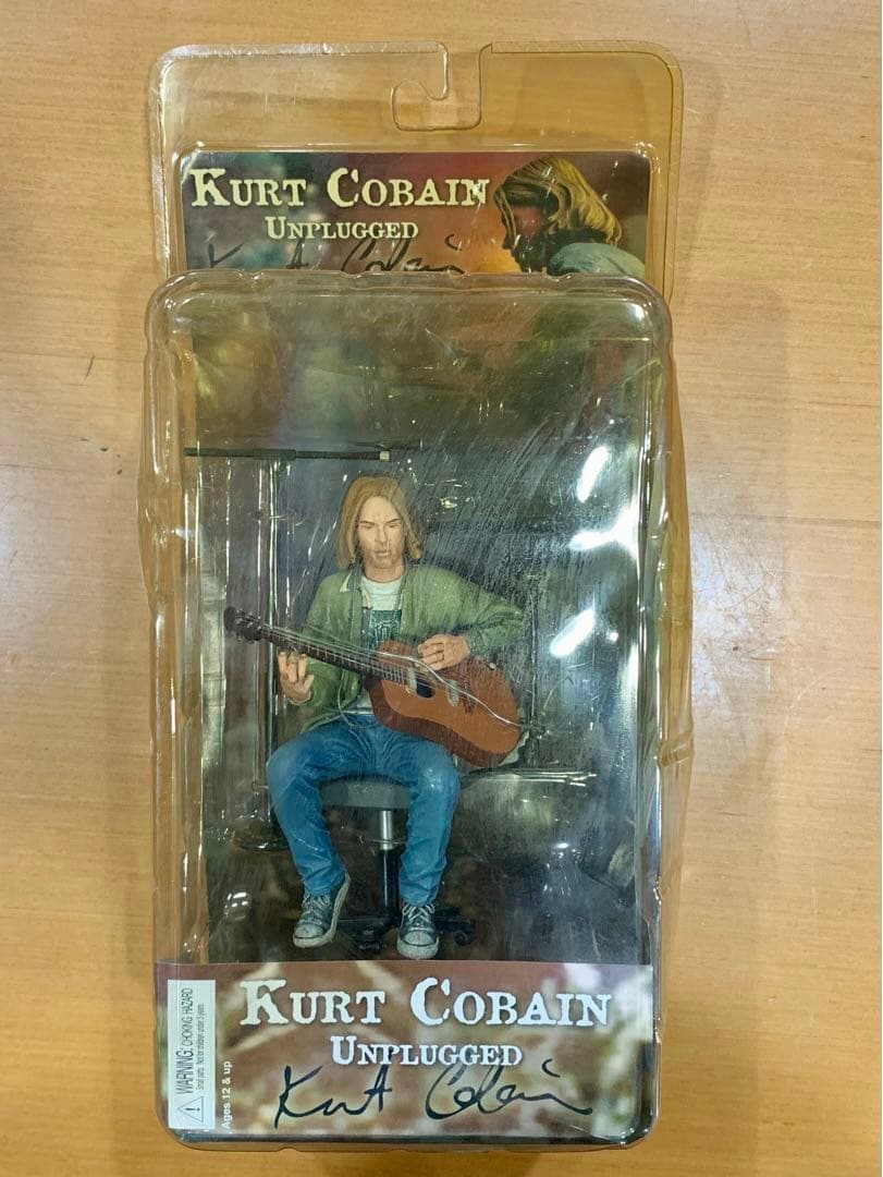 カート コバーン フィギュア アンプラグド ニルヴァーナ - メルカリ