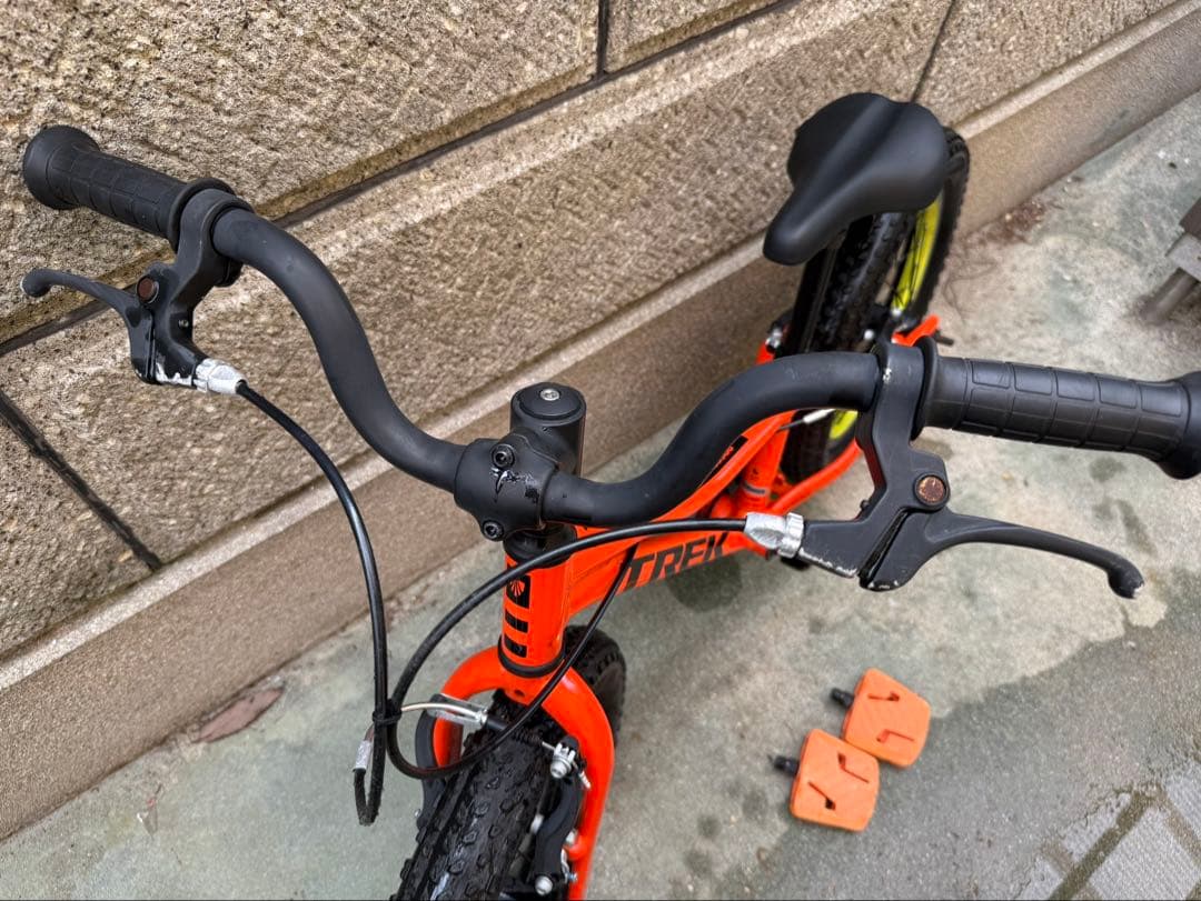 人気トレック16インチ子供車 キッズバイク　MTBトレック Precaliber