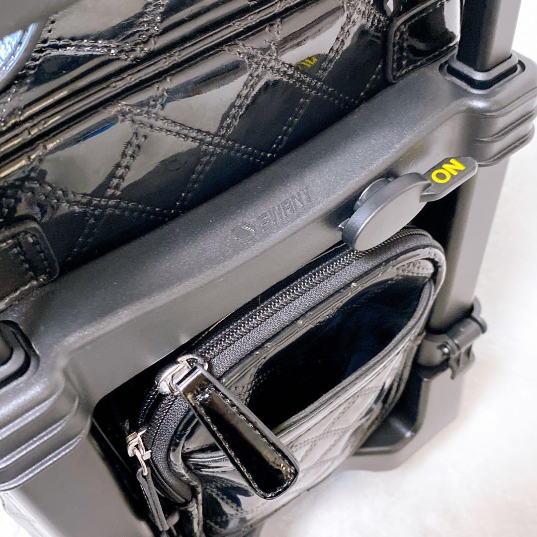 美品　SWANY　エマイロ　エナメル　ショッピングカート　ストッパー付　４輪　黒