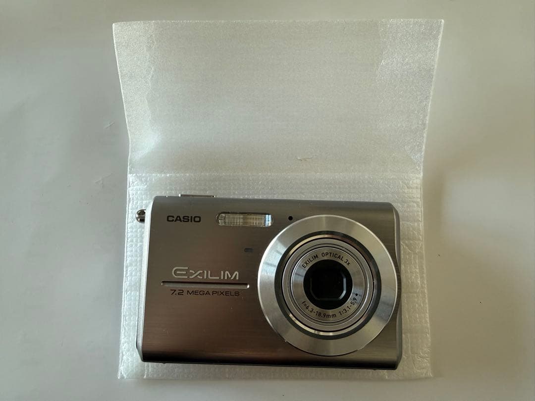 美品:カシオ・デジタルカメラEXILIM EX-Z75