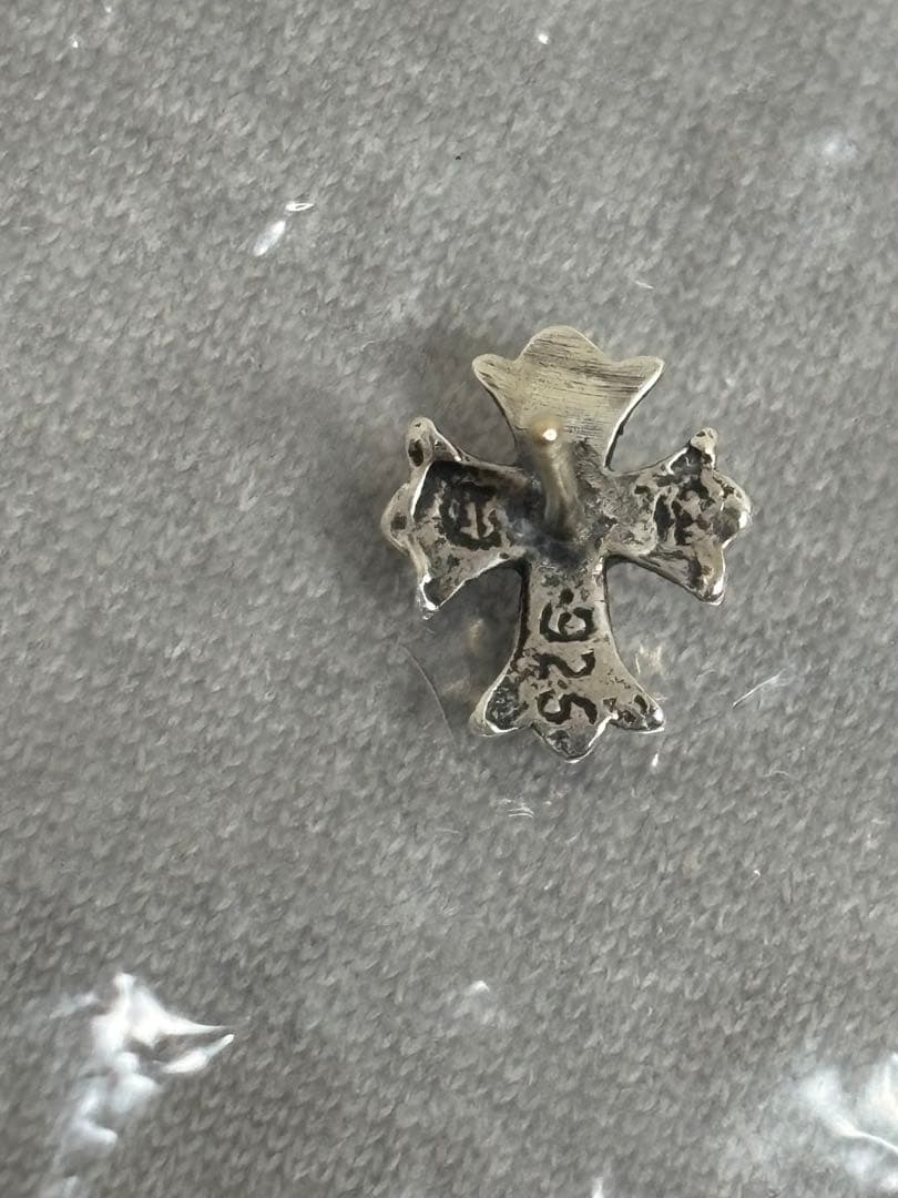（受取前に鑑定可 ）クロムハーツ　クロススタッドピアス(正規店購入)