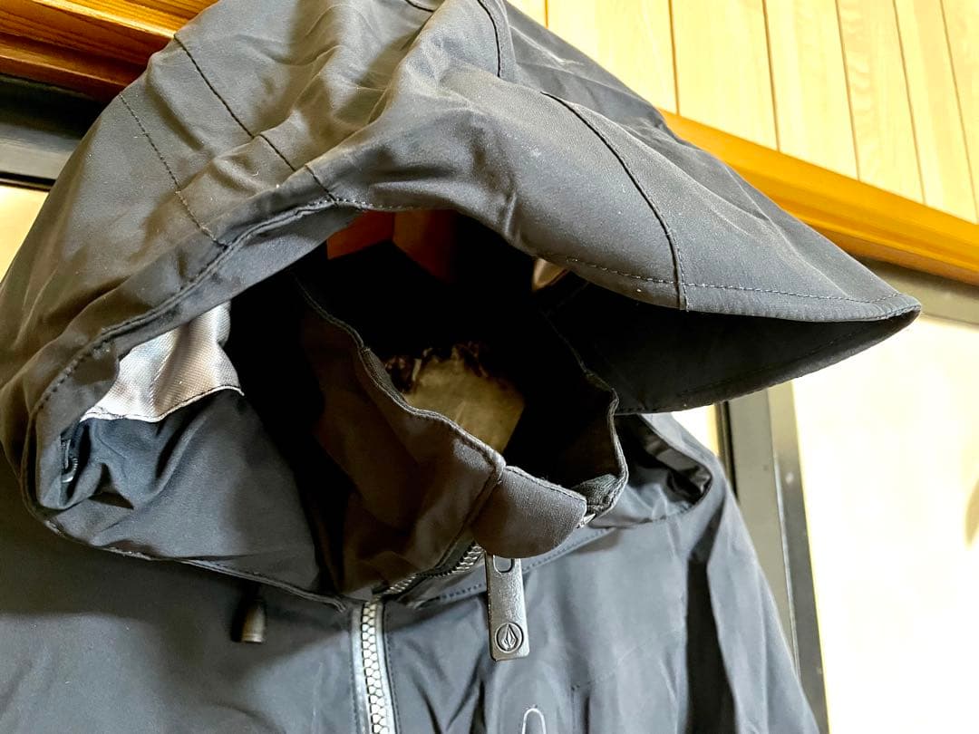 送料込★VOLCOM⭐︎GORE-TEXスノーボードウェアM